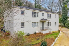 Vulcan View B- King Bed/Private Parking/Patio/WiFi - Image 5