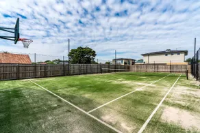 Shoreline Sanctuary - Bay Views, Spa, Tennis Court - Image 4