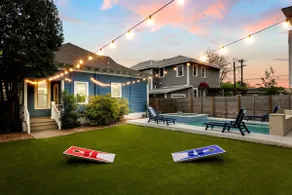 La Flor: Family Dream Home ~ .5mi to Pearl ~ Pool - Image 5