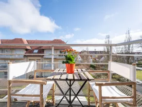 Appartment with beach cabine and parking - Image 5