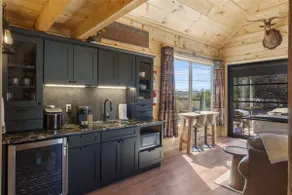 Elk Lodge Cabin for 4! - Image 4