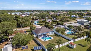 Premium Modern Pool Home- 1 Mile to Downtown & 3 Miles to Beaches - Image 5