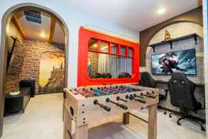 Brand New 6BD Luxury Home w Pool Best Location. - Image 2