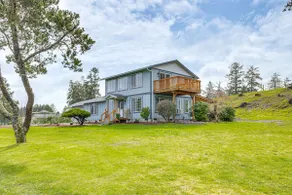 3 Mi to Beach: Oregon North Coast Retreat - Image 2