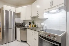 Cité Verve | Modern 2BR in Westmount, Montreal - Image 2