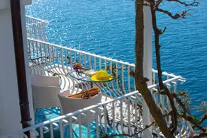 AMORE RENTALS - Villa Le Sirene with Private Swimming Pool, Sea View and Breakfast - Image 3