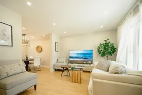 Waterfront Algonquin Escape | 4BR | River Access - Image 3