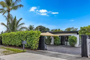 Family Vacation Home - Image 2