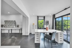 Family Vacation Home - Image 5