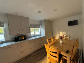 Nature Lovers Family Home - 3 Bed 2 Bath - Image 3
