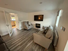 Nature Lovers Family Home - 3 Bed 2 Bath - Image 2