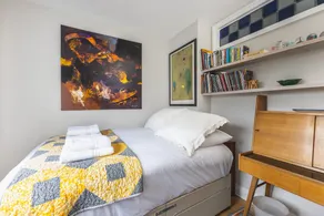 Stylish Hampstead Retreat by the Heath - Image 3