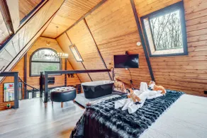 9 Mi to Big Boulder Mtn: A-frame Cabin w/ Hot Tub - Image 4