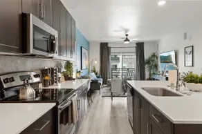 Chic condo w/ pool & hot tub access - Image 2