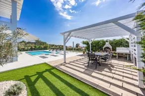 Modern Villa Novtek with Pool and Sea View - Image 3