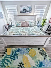 Dog Friendly Fenced 3BR King Bed - Image 3