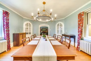 Historic & Spacious Family Home in Nicholasville! - Image 2