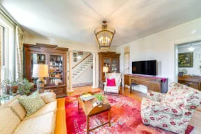 Historic & Spacious Family Home in Nicholasville! - Image 3