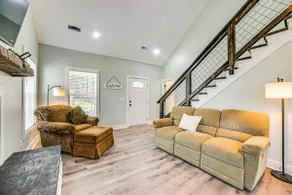 4 Mi to Lake Barkley: Pet-Friendly Home w/ Hot Tub - Image 4