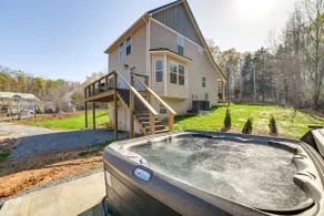 4 Mi to Lake Barkley: Pet-Friendly Home w/ Hot Tub - Image 2