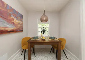 *New & Renovated* Modern Bungalow near DT Durham - Image 4