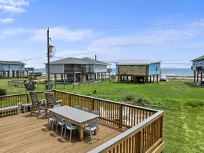 A-frame with Gulf View, Yard, and Fire Pit - Image 4
