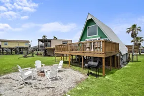 A-frame with Gulf View, Yard, and Fire Pit - Image 2