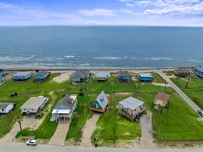 A-frame with Gulf View, Yard, and Fire Pit - Image 5