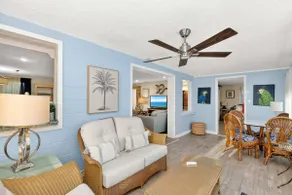 Tranquil Pool Home in Sarasota - Image 4