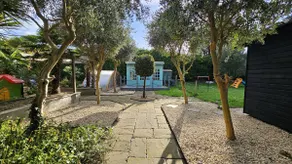 Botany Bay Beach House - Sleeps 8 - Stunning Sea Views - Image 5
