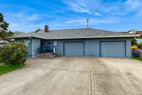 Spacious & comfortable home close to the Habor, Sa - Image 5