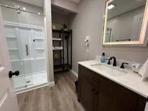Updated home connected to Veterans Memorial Park - Image 3