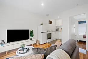 Chic Murrumbeena Retreat - Image 3