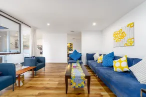 Stylish 3BR in Hawker - Colorful and Renovated - Image 2