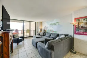 7th-floor Oceanfront Unit w/ Pools in Port Aransas - Image 4