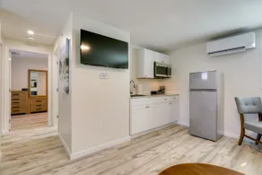3 Mi to Beach & Pier: Pet-Friendly Cape Cod Apt! - Image 2