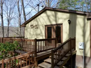 Pet Friendly Three Bedroom in Blue Ridge Mountains - Image 3