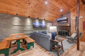 Family-Friendly Chalet: Hot Tub, Games, Fire Pit - Image 4