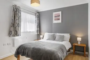 Beach House & Garden in St Merryn Private Parking - Image 3