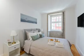 Modern & Trendy Flat by HostWise - Image 2