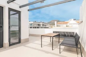 Seaview house with rooftop pool, game room, parking REMS - Image 5