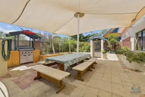 Beach Side Retreat - Image 2