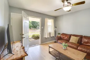 Walk to Eats & Entertainment: Home in Brookhaven - Image 4