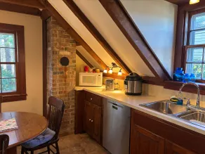 2 Bedroom Apartment Oasis, Ogunquit - Image 3