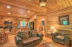 Couples Cabin Near Helen | Hot Tub - Image 5