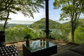 4BR Lake View Retreat | 4,000sqft | Sleeps 12 - Image 5