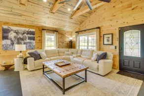 Great Outdoor Space: 'Margy's Farmhouse' in Jasper - Image 5