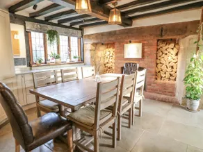 The Manor House - Image 5