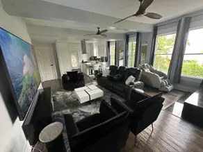Walk to UT|100” TV|Massage Chair|King Beds|Themes - Image 2