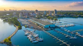 Luxurious Port Credit |Lakefront,Dining & Shopping - Image 4